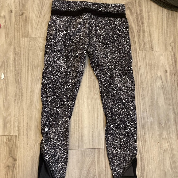 Lululemon Capri - Picture 8 of 13